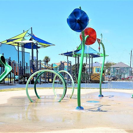 Casaazul-2605A-Couples Retreat By Beach & Pleasure Pier 1 Block Away- 2Bed 2Bath- 7 Minutes To Cruise Terminal Galveston Extérieur photo