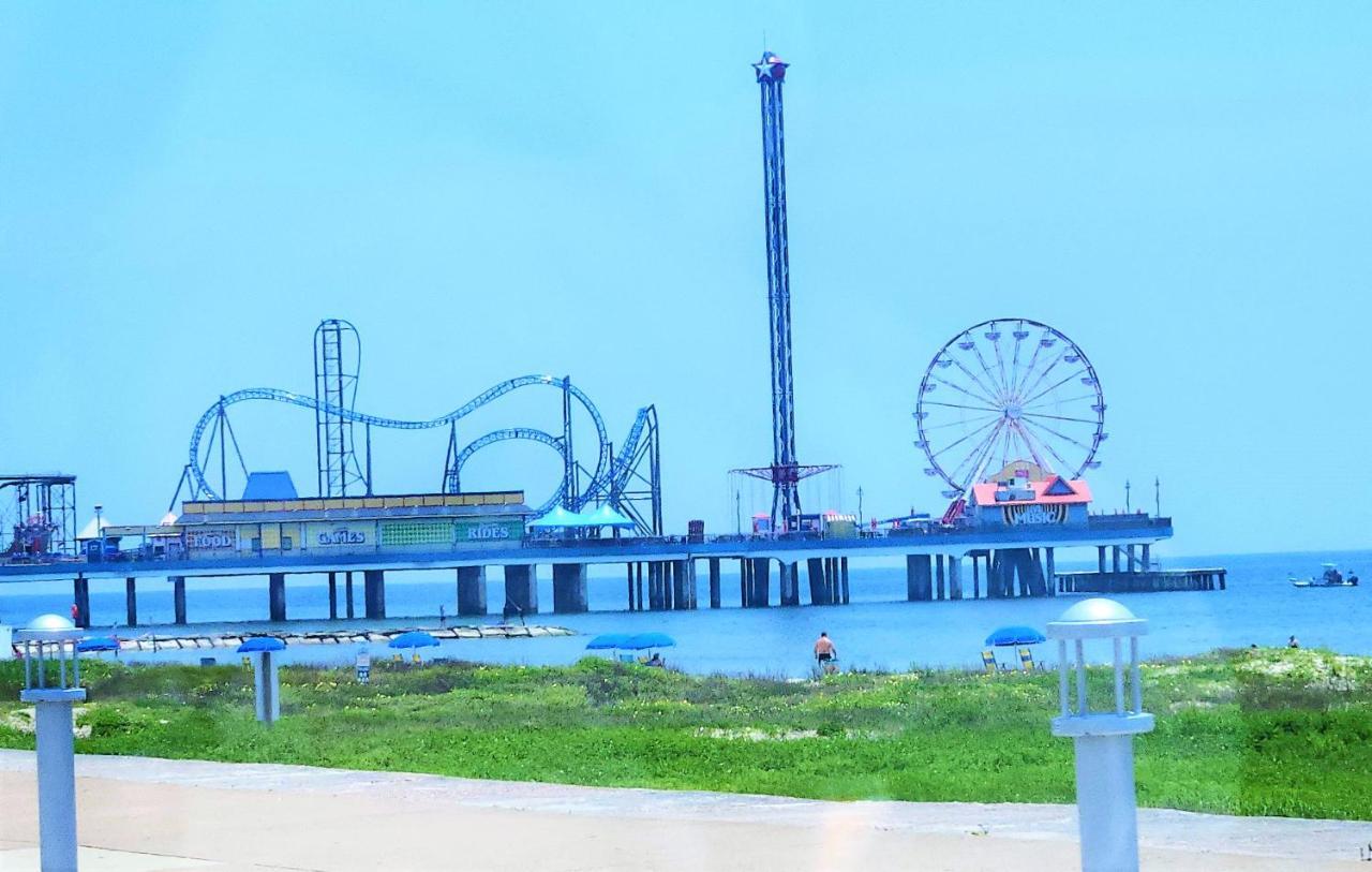 Casaazul-2605A-Couples Retreat By Beach & Pleasure Pier 1 Block Away- 2Bed 2Bath- 7 Minutes To Cruise Terminal Galveston Extérieur photo