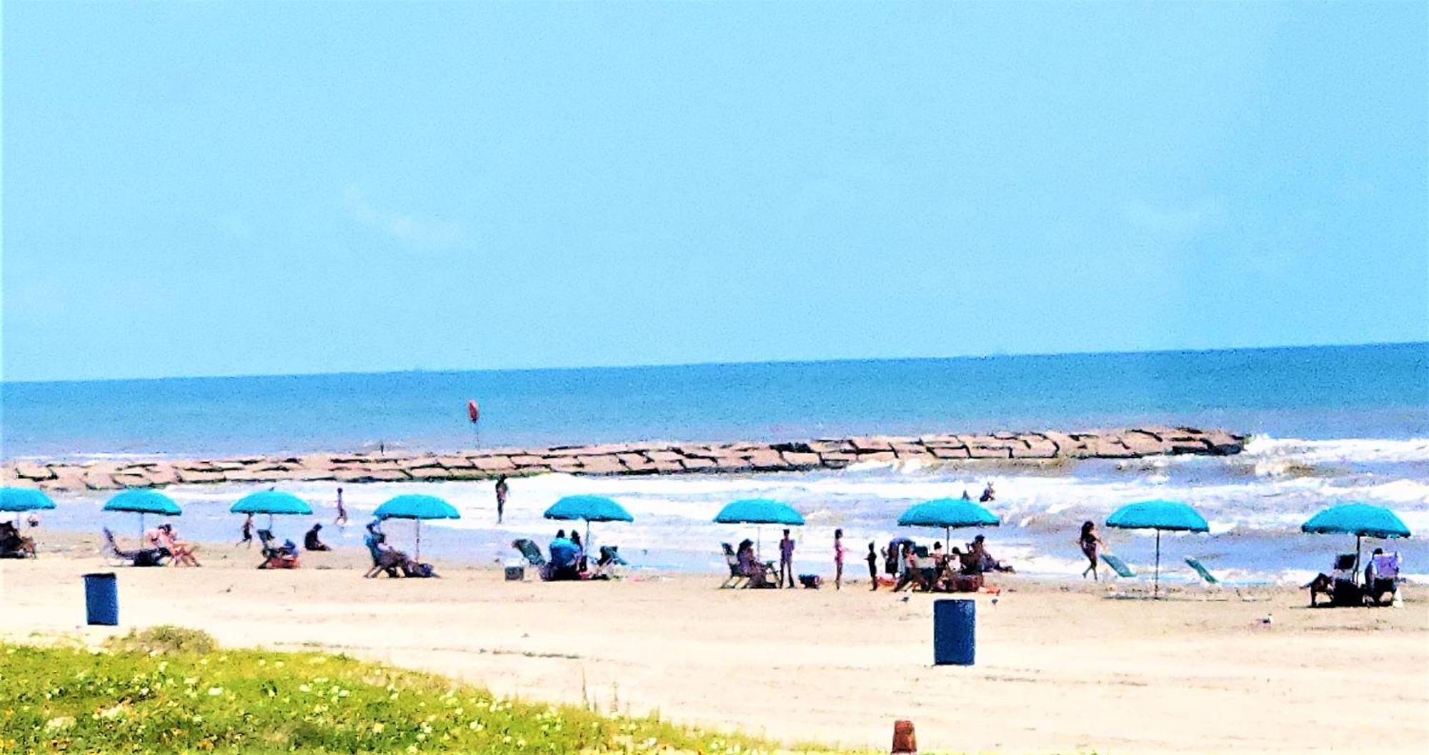 Casaazul-2605A-Couples Retreat By Beach & Pleasure Pier 1 Block Away- 2Bed 2Bath- 7 Minutes To Cruise Terminal Galveston Extérieur photo